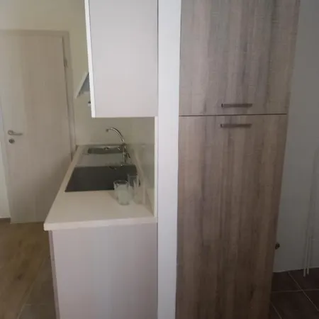 Apartma Eli *